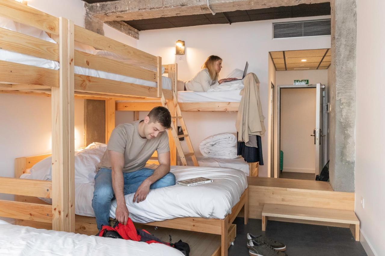 Ekoos Hostel, Bilbao Eko Hostel Екстер'єр фото